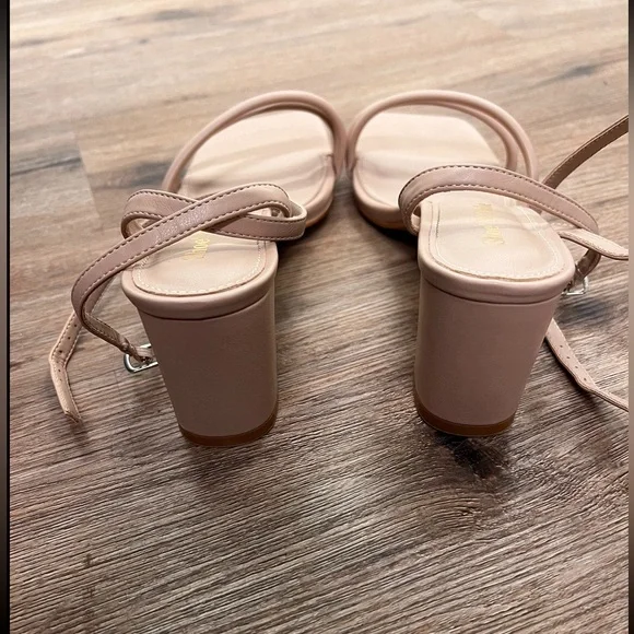 Shoe N’ Tale Strappy Heels with Square Toe - Picture 5 of 6